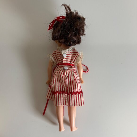 Vogue 1968 Doll Red White Striped Dress Vintage Sleepy Eyes Brown Hair - Picture 3 of 6